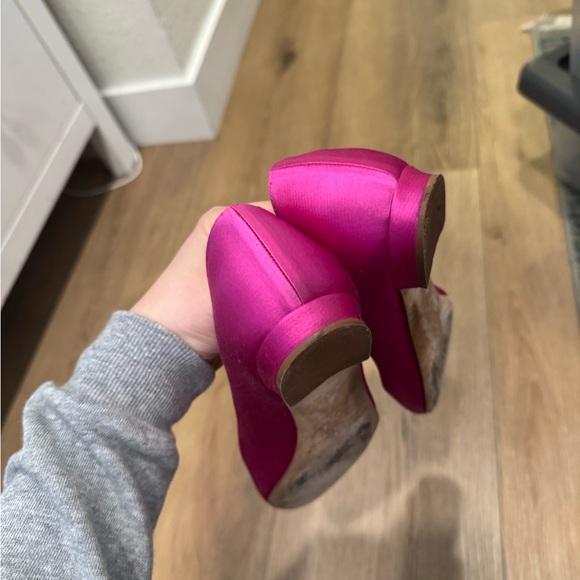Manolo Blahnik Fuchsia Heels with Embellishments - Picture 5 of 7